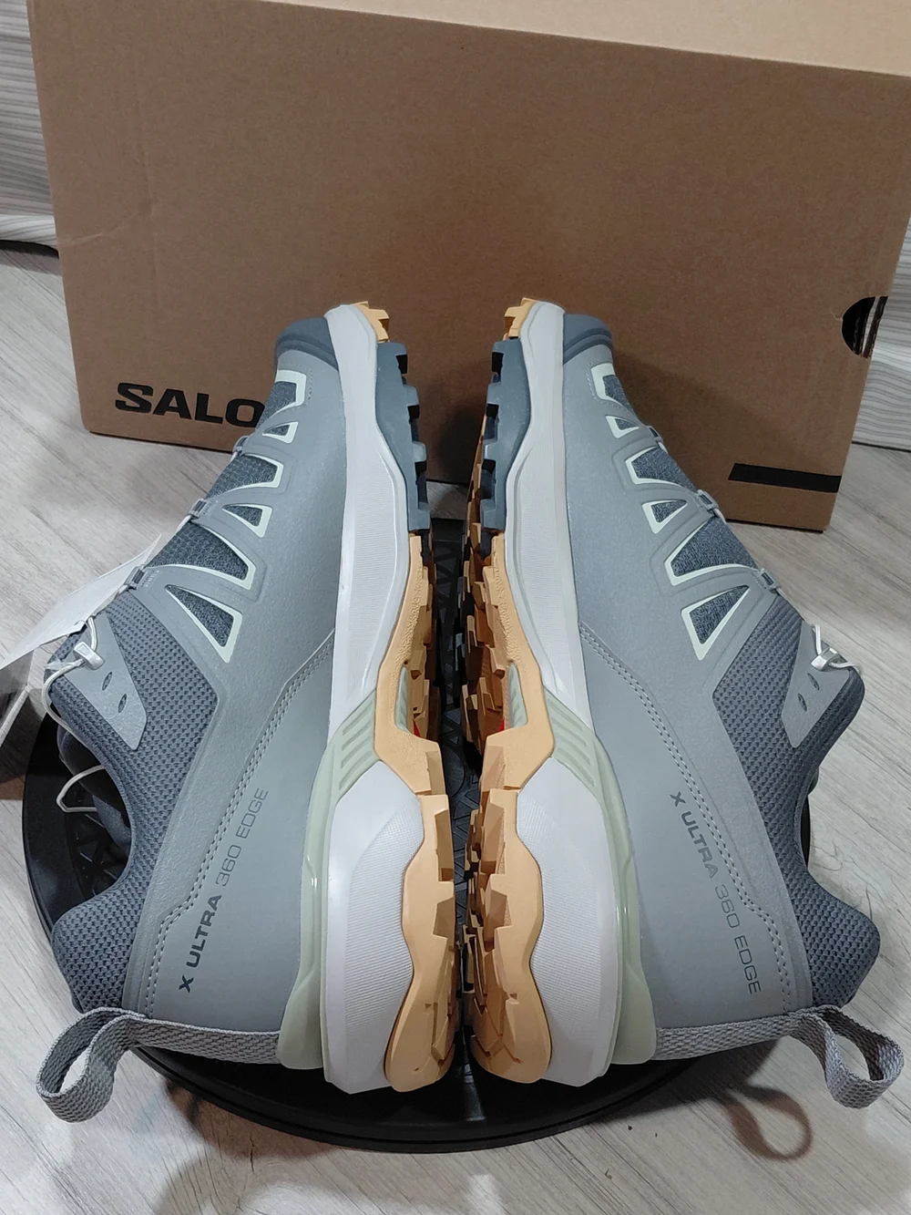 Salomon nwt men